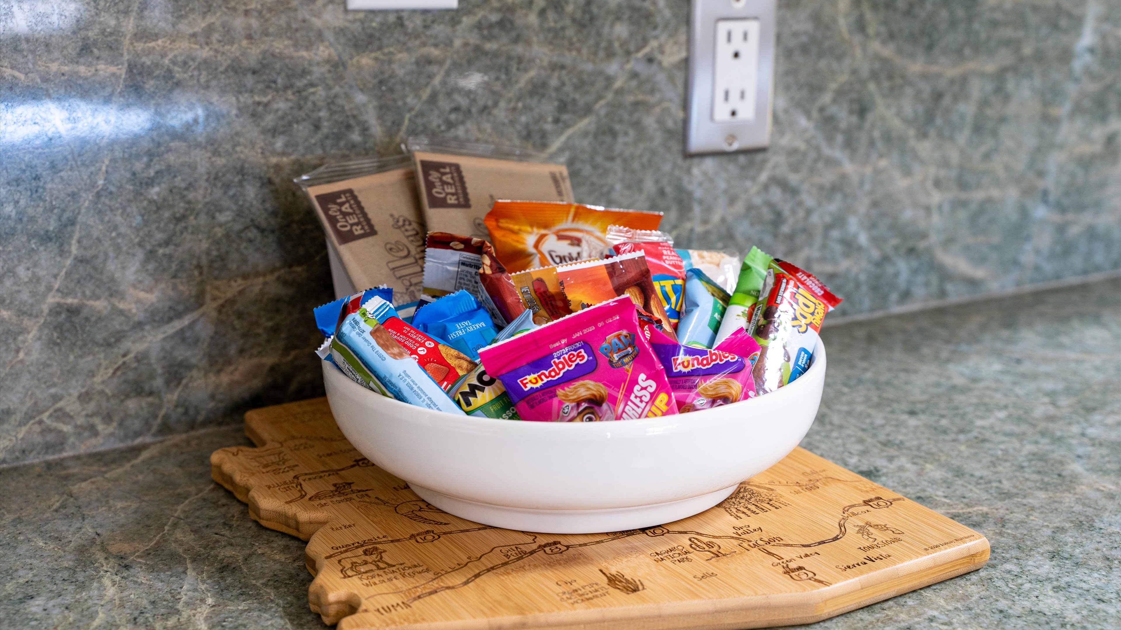 Bathroom vanity with double sinks