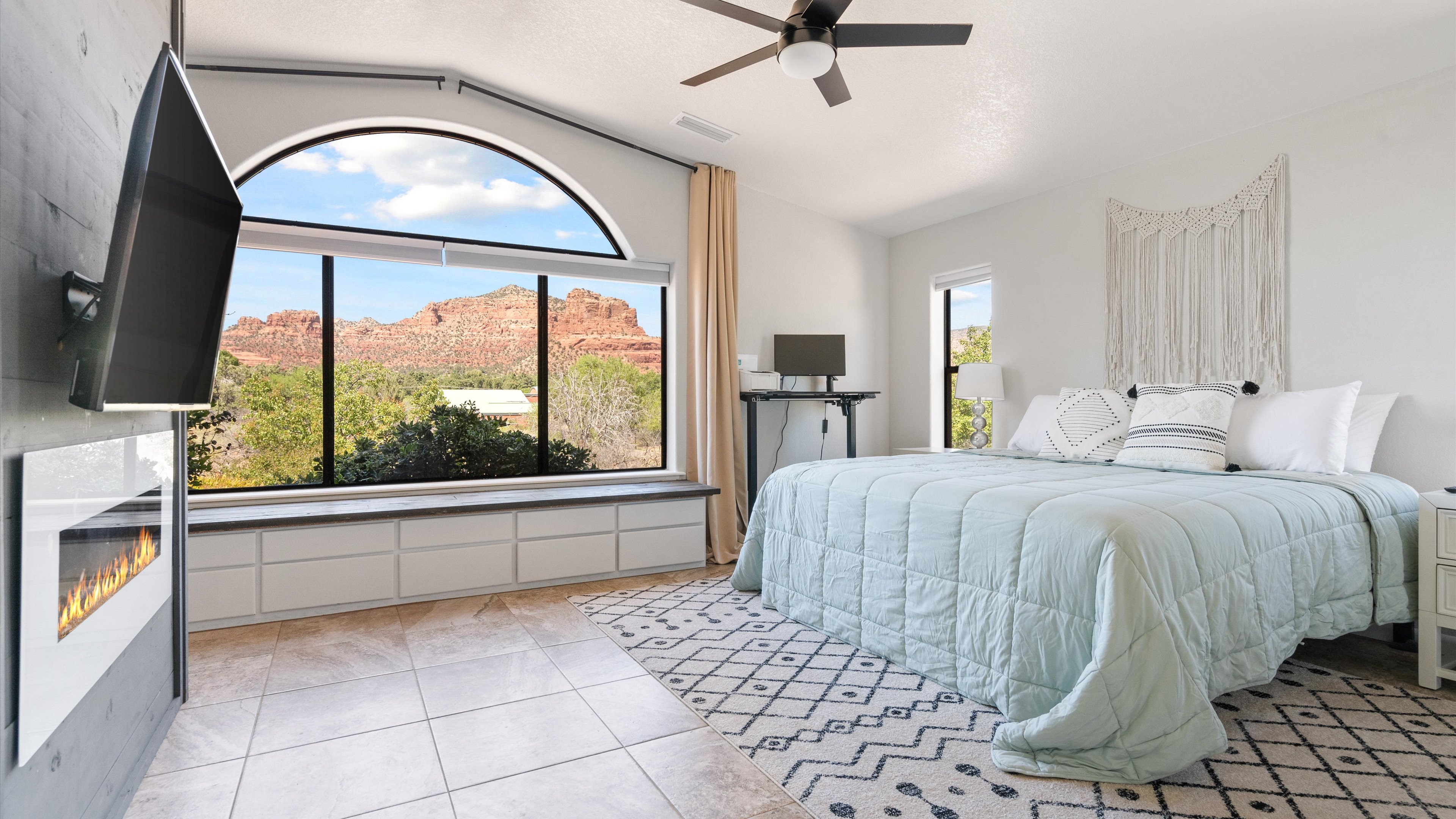 Master suite at Agave Abode